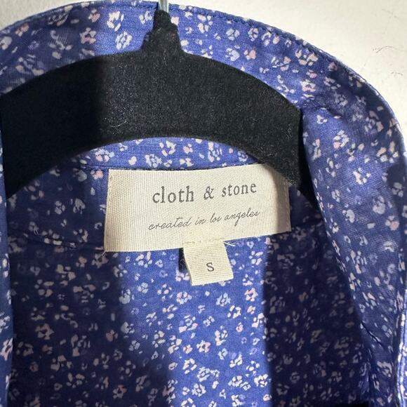 Cloth & Stone Women's Blue Micro Floral Button Up Blouse Size Small Spring - Picture 3 of 7